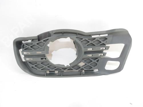 Used Grille MERCEDES-BENZ C-CLASS (W202) [1993-2000]  15870113