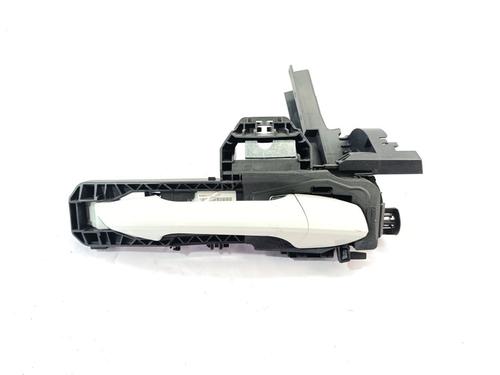 Used Front right exterior door handle MERCEDES-BENZ GLA-CLASS (X156) GLA 200 CDI / d (156.908) (136 hp) 20655982