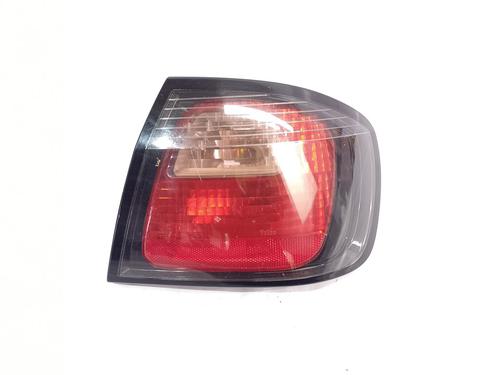 Used Right taillight NISSAN PRIMERA Hatchback (P11) 2.0 TD (90 hp) 22251877