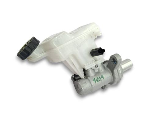 Used Brake master cylinder Brake master cylinder PEUGEOT 3008 II SUV (MC_, MR_, MJ_, M4_) [2016-2026] 39903203 39903203