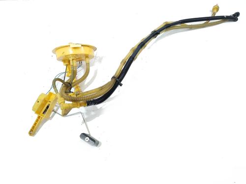 Used Fuel pump BMW 3 (E90) 320 d (163 hp) 15869685