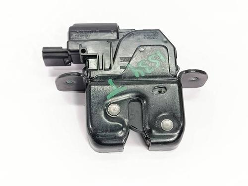 Bagklap lås Bagklap lås RENAULT MEGANE IV Hatchback (B9A/M/N_) 1.5 Blue dCi 115 (B9A6) (116 hp) 39650925 39650925