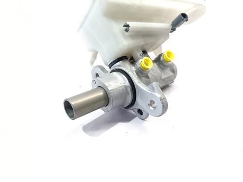 Brake master cylinder MERCEDES-BENZ GLA-CLASS (X156) GLA 200 CDI / d (156.908) | BP20509177M77 