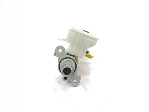 Brake master cylinder MERCEDES-BENZ GLA-CLASS (X156) GLA 200 CDI / d (156.908) | BP24194226M77 
