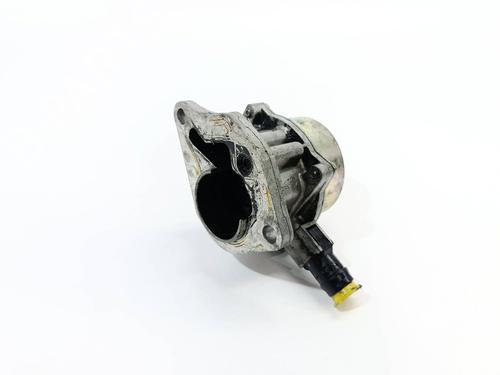 Used Vacuum pump RENAULT CLIO II (BB_, CB_) [1998-2016]  30890957