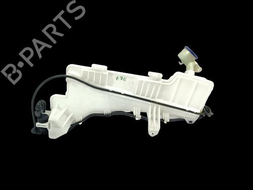 Used Windscreen washer tank PEUGEOT 3008 II SUV (MC_, MR_, MJ_, M4_) [2016-2025]  17659269