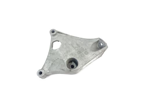 Used Engine mount BMW 3 (F30, F80) 318 d (143 hp) 21022717