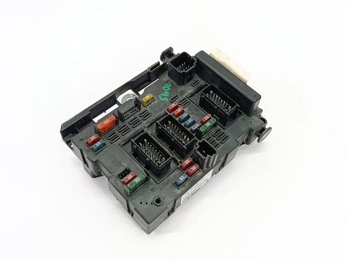 Used Fuse box Fuse box 37428579 37428579