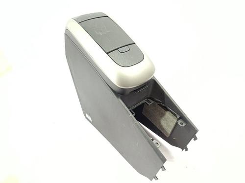 Used Armrest / Center console TOYOTA AURIS (_E15_) [2006-2012]  28049493