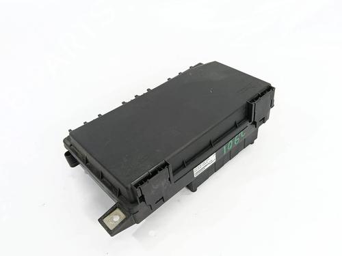 Used Fuse box Fuse box 38746852 38746852