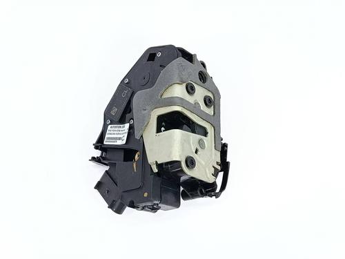 Serrure avant droite Serrure avant droite FORD FIESTA VI (CB1, CCN) 1.25 (60 hp) 36525627 36525627