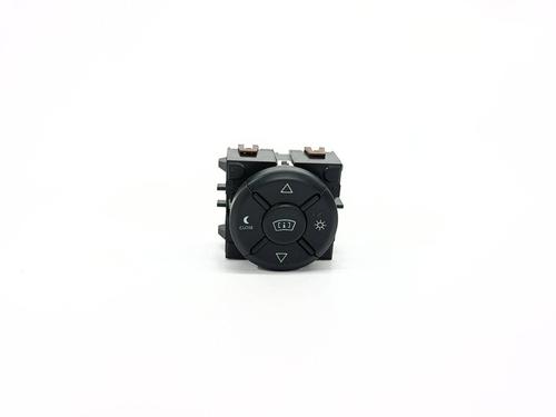 switch-peugeot-expert-van-v_-2016-34351768 main image