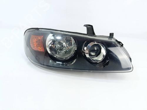 Used Right headlight NISSAN ALMERA II Hatchback (N16) [2000-2025]  29550252