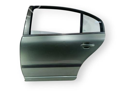 Porta trás esquerda SKODA SUPERB I (3U4) [2001-2008]  29903190