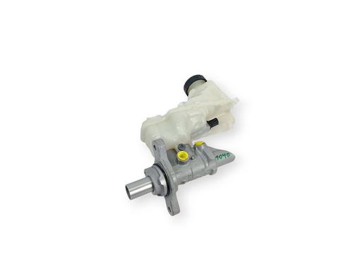 Brake master cylinder RENAULT MEGANE IV Hatchback (B9A/M/N_) 1.2 TCe 100 (B9MS) | BP29167445M77 