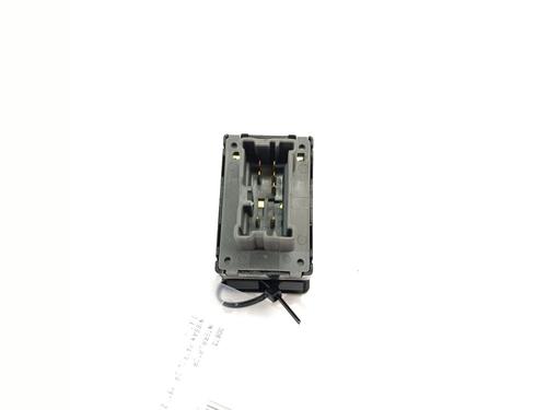 Switch NISSAN PATROL GR V Wagon (Y61)  | BP18129251I30