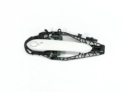 Used Front left exterior door handle Front left exterior door handle BMW 1 (F40) 118 d (150 hp) 34706223 34706223