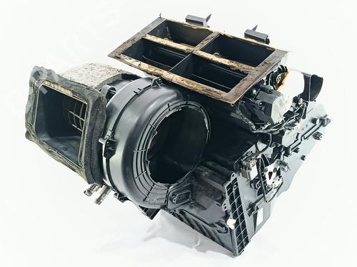 Used Heater matrix box VOLVO C30 (533) 1.6 D (109 hp) 31573191
