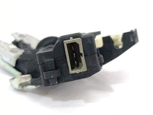 Tailgate lock VW PASSAT B6 (3C2) 2.0 TDI 16V | BP23235147C101 