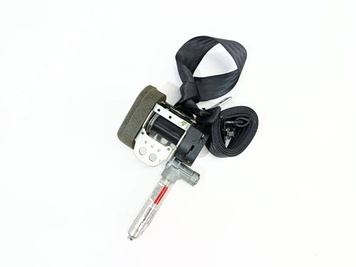 Used Rear right seatbelt VOLVO C30 (533) 1.6 D (109 hp) 30521015