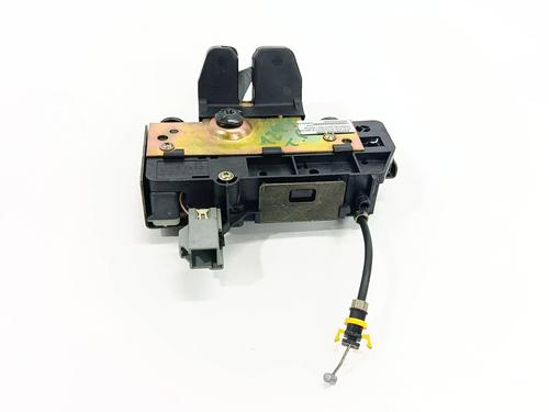 Fechadura da mala VOLVO XC90 I (275) D5 AWD (185 hp) 31082696