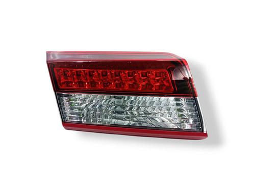 Used Left tailgate light RENAULT LAGUNA III (BT0/1) [2007-2015]  31574848