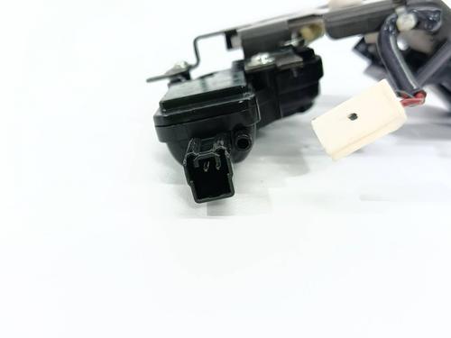 Tailgate lock MAZDA 3 Saloon (BK) 1.6 DI Turbo (BK12Y) | BP32283834C101