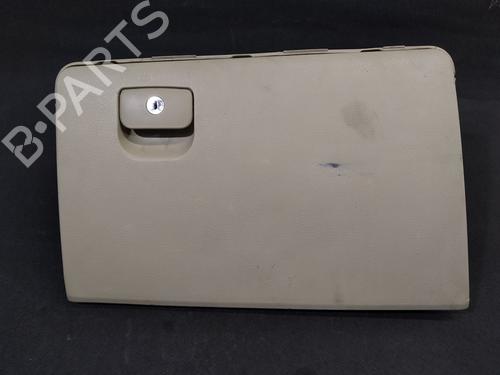 Used Glove box HYUNDAI SANTA FÉ II (CM) 2.2 CRDi 4x4 (155 hp) 15864044