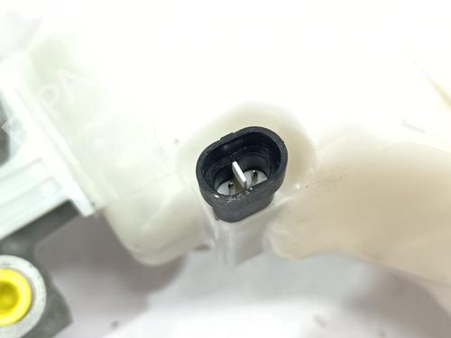 Brake master cylinder FIAT FIORINO Box Body/MPV (225_) 1.3 D Multijet (225BXD1A, 225BXB1A, 225BXB11) | BP17735392M77 