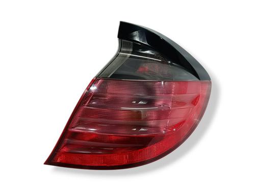 Used Right taillight MERCEDES-BENZ C-CLASS Coupe (CL203) C 220 CDI (203.706) (143 hp) 31862628