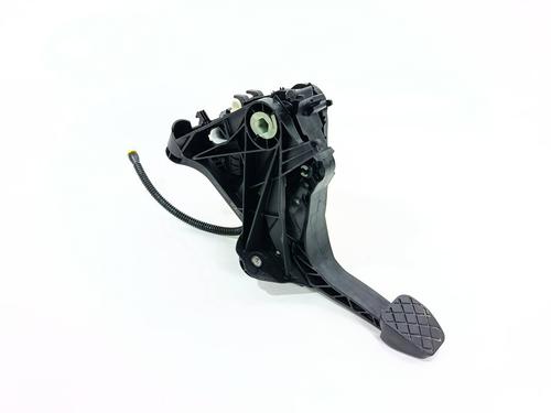 Used Clutch pedal SKODA OCTAVIA IV (NX3, NN3, PV3) [2020-2026]  31166093