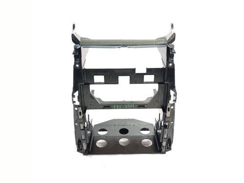 BP25993896O1 main image