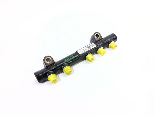 Used Injection rail PEUGEOT 5008 (0U_, 0E_) 1.6 HDi (114 hp) 30555439