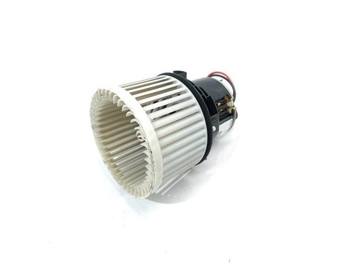 Used Heater blower motor PEUGEOT 308 II (LB_, LP_, LW_, LH_, L3_) [2013-2021]  18883194