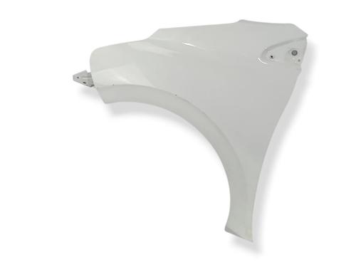 Used Left front fenders PEUGEOT 208 I (CA_, CC_) [2012-2021]  32270896