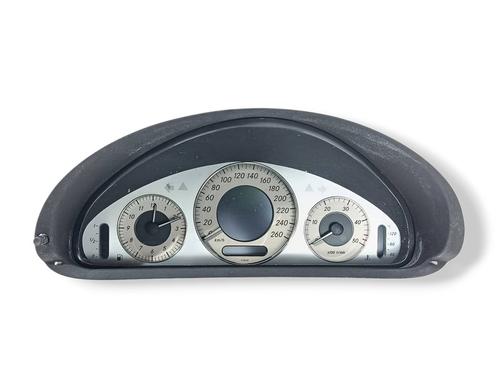 Used Instrument cluster MERCEDES-BENZ CLK (C209) [2002-2010]  31700601