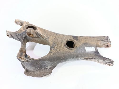 Venstre bagtil bærearm VOLVO XC90 I (275) D5 AWD (185 hp) 31093665
