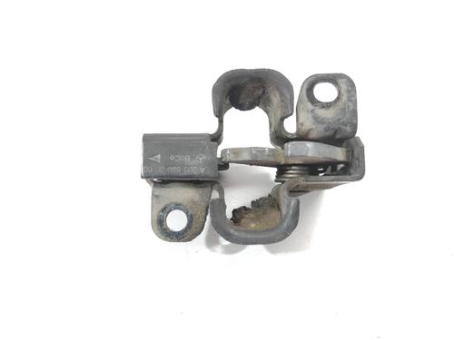 Used Hood lock MERCEDES-BENZ E-CLASS (W211) E 320 CDI (211.026) (204 hp) 15862612