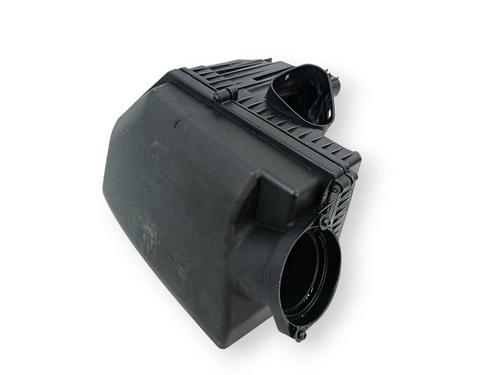 Used Air filter box VOLVO S60 II (134) D4 (163 hp) 30660812