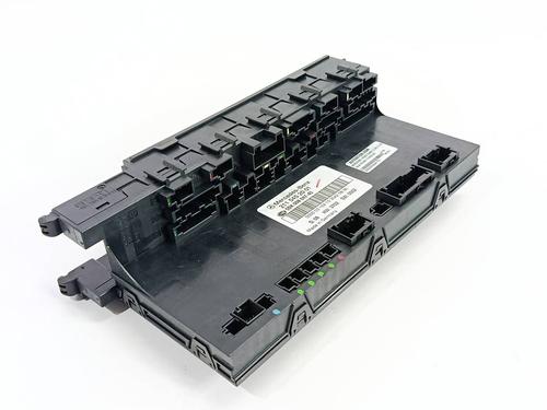 Used Fuse box Fuse box 39644948 39644948