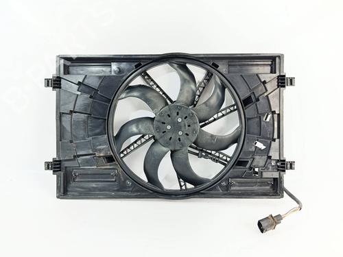 Used Radiator fan VW PASSAT B8 (3G2, CB2) [2014-2025]  29357802