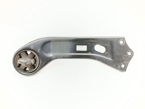 Used Right rear suspension arm KIA SPORTAGE IV (QL, QLE) [2015-2022]  28584091