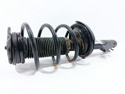 Venstre fortil støddæmper VOLVO S40 II (544) D5 (179 hp) 31626387