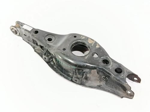 Used Right rear suspension arm TOYOTA AURIS Estate (_E18_) 1.8 Hybrid (ZWE186_, ZWE186R, ZWE186H) (136 hp) 29531239