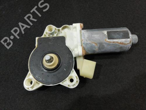 Left front window motor MERCEDES-BENZ CLK (C209) CLK 200 Kompressor (209.342) | BP15861856E21 