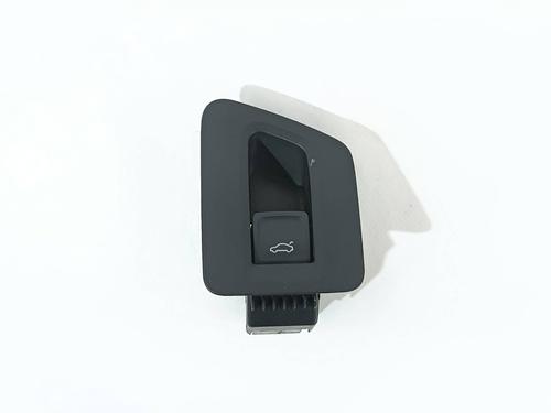Used Switch VW PASSAT B8 (3G2, CB2) [2014-2025]  29358012