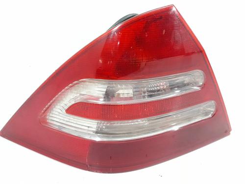 Used Left taillight MERCEDES-BENZ C-CLASS (W203) C 180 Kompressor (203.046) (143 hp) 17680276