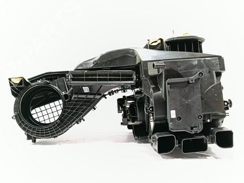 Used Heater matrix box MERCEDES-BENZ A-CLASS (W177) A 180 d (177.003) (116 hp) 29057911