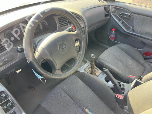 Left front window switch HYUNDAI ELANTRA III Saloon (XD) 2.0 CRDi | BP39929526I27 - Image 12