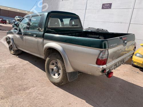 Poignée intérieure avant droite MITSUBISHI L200 (K7_T, K6_T, K5_T)  | BP15866738I14 
